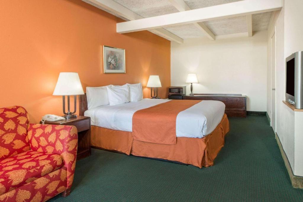 Haven Inn & Suites St Louis Hazelwood - Airport North Esterno foto