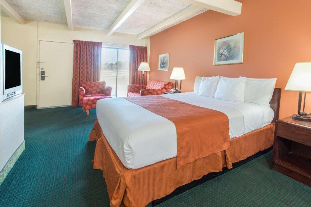 Haven Inn & Suites St Louis Hazelwood - Airport North Esterno foto