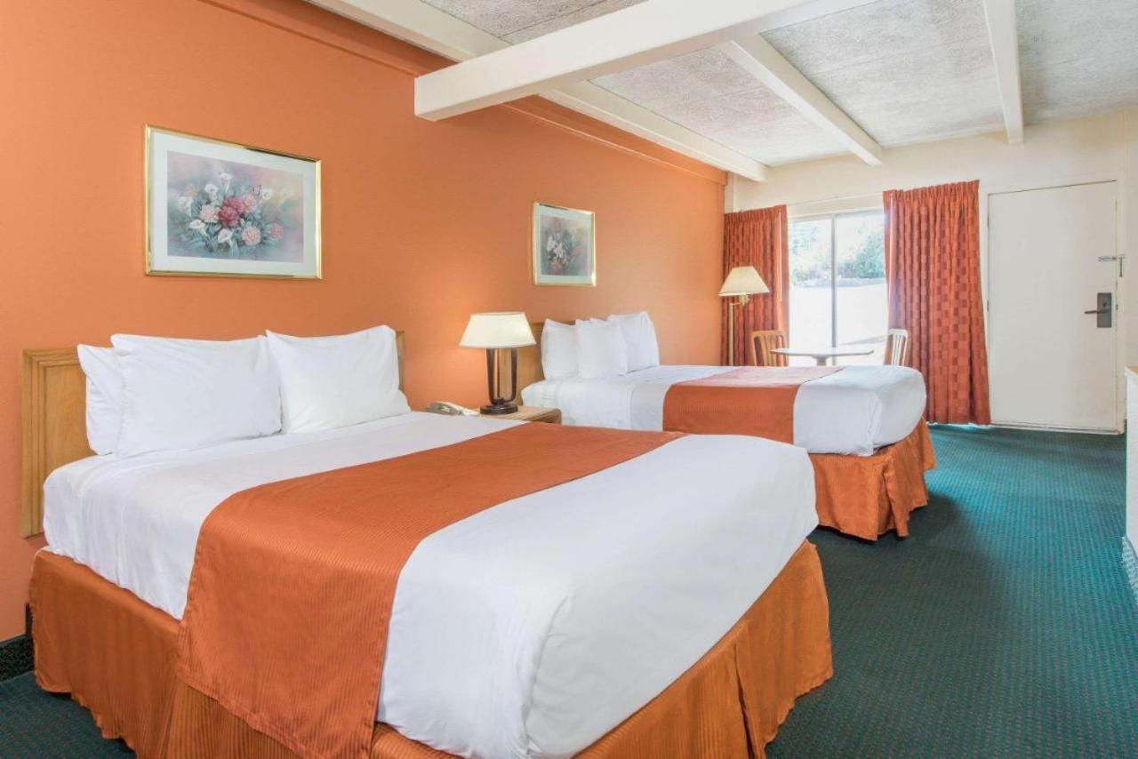 Haven Inn & Suites St Louis Hazelwood - Airport North Esterno foto