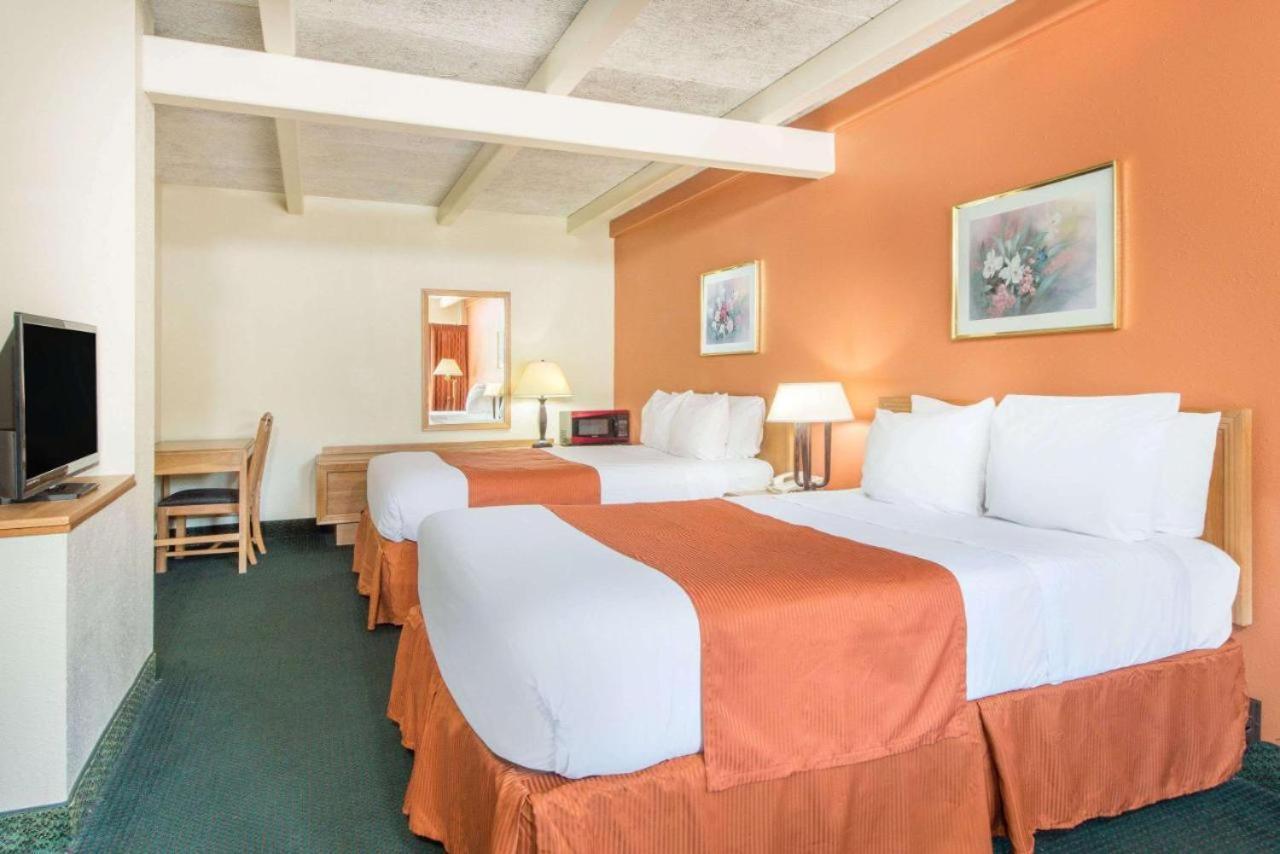 Haven Inn & Suites St Louis Hazelwood - Airport North Esterno foto